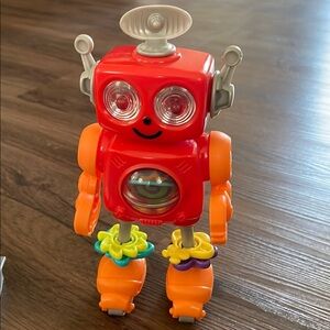 Play go Wheeler Robot Children Toy Size 12 to 24 months